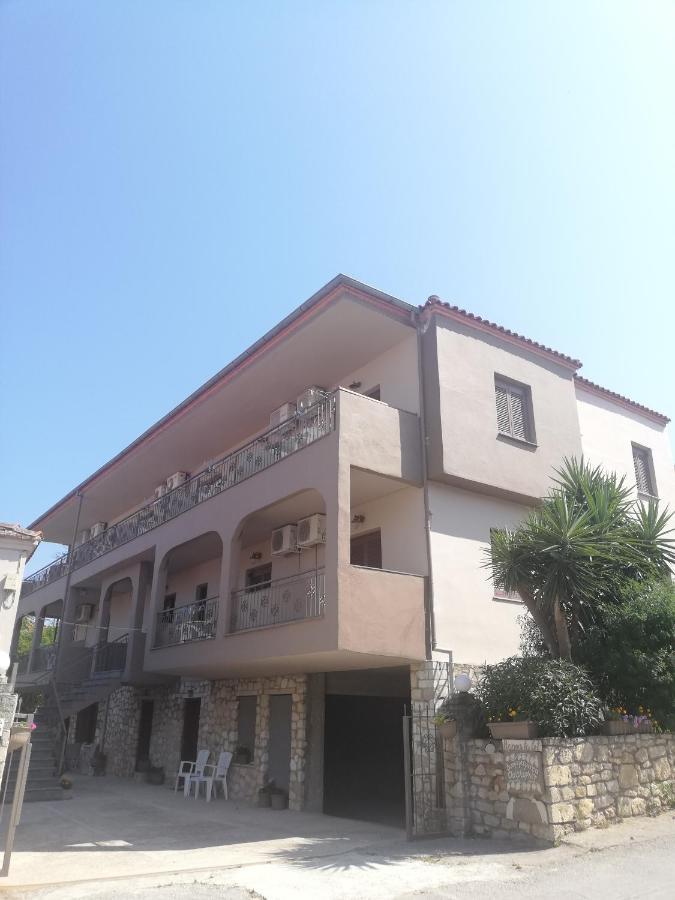 Christopher Apartments Afytos Exteriér fotografie